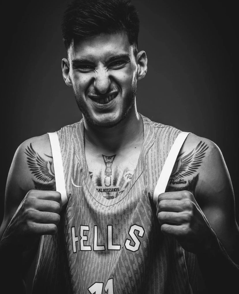 Instagram: @hellenicbf