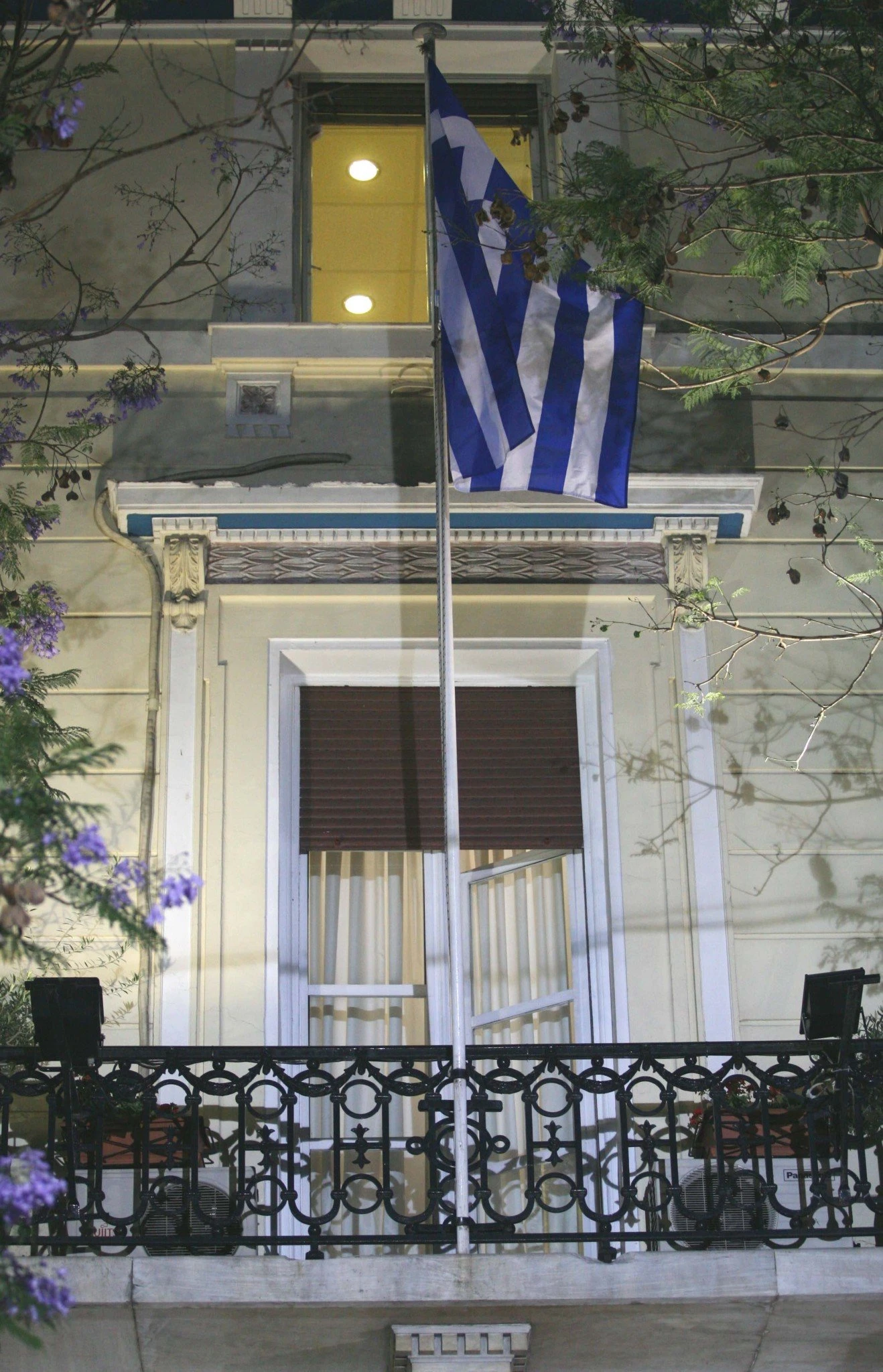 To περιβόητο μπαλκόνι της Ρηγίλλης από το προεδρικό γραφείο στο οποίο γράφτηκαν ιστορικές στιγμές / Eurokinissi To περιβόητο μπαλκόνι της Ρηγίλλης από το προεδρικό γραφείο στο οποίο γράφτηκαν ιστορικές στιγμές / Eurokinissi