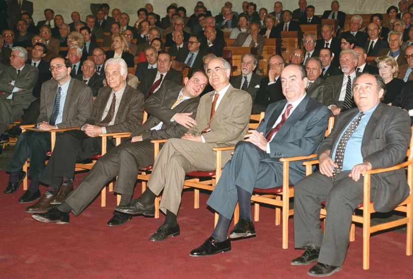 Παρουσία πολιτικών αρχηγών και στελεχών από όλα τα κόμματα στην παρουσίαση του βιβλίου του Γιάννη Βαρβιτσιώτη/ΑΠΕ