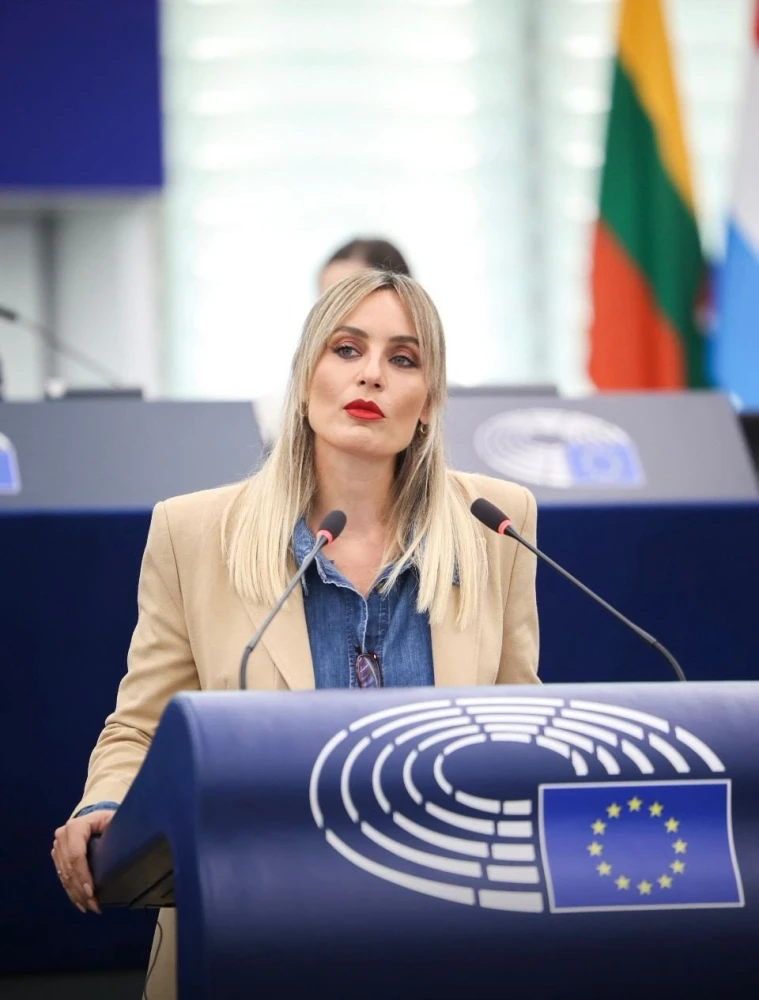 eleonora-meleti-2.jpg?v=0