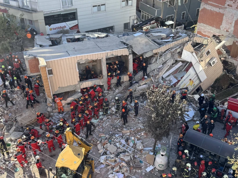          Seven-story building collapses in Turkiye