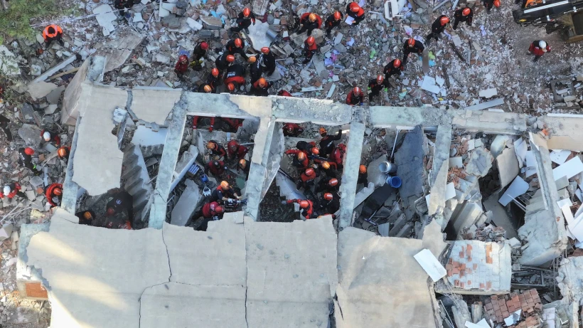          Seven-story building collapses in Turkiye