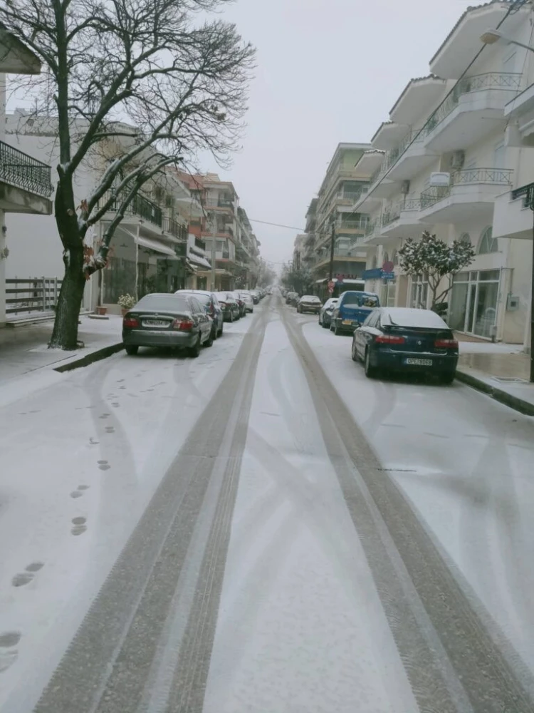 Χιόνια στους δρόμους σε περιοχές του Έβρου / Πηγή: evros-news.gr