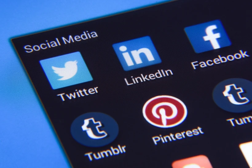 Η Microsoft αλλάζει και πάλι τη δομή του LinkedIn, προχωρώντας σε απολύσεις