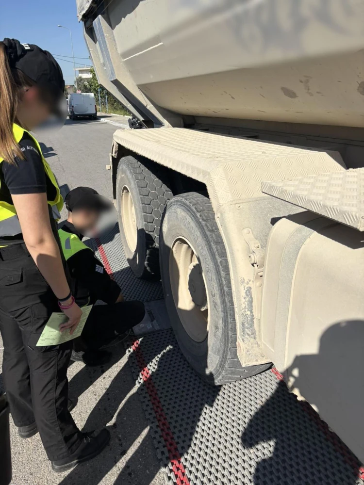 eurokinisitrucks3.jpg?v=0
