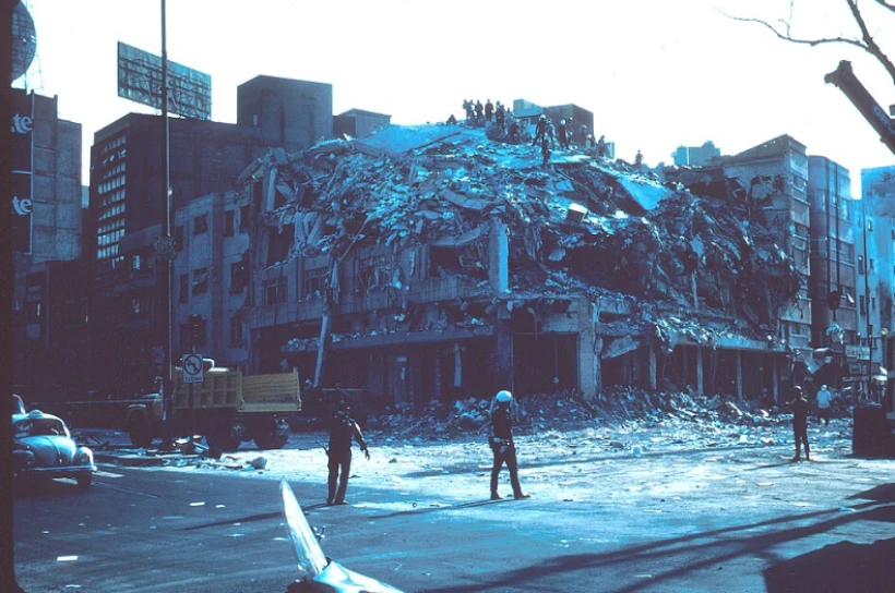 wikimedia commons Σεισμός στην πόλη του Μεξικού 1985