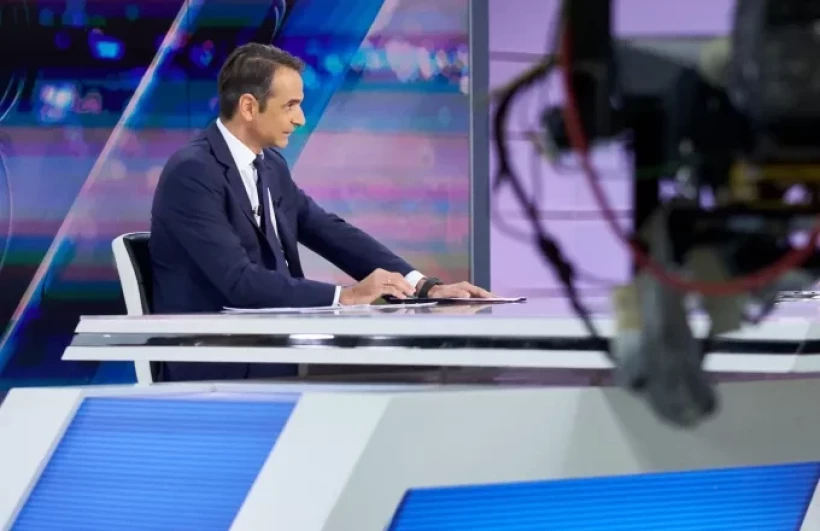 Από τη live μετάδοση στο Facebook του πρωθυπουργού