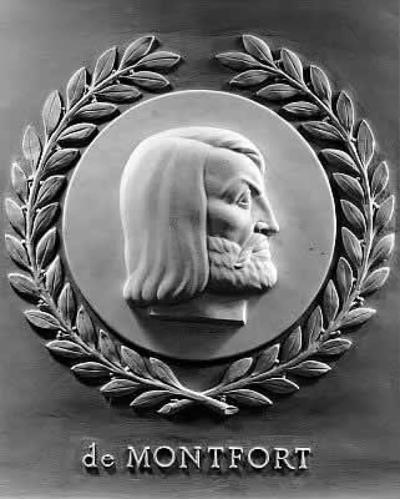 Φωτ.: Wikipedia Φωτ.: Wikipedia