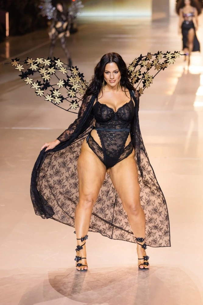 Ashley Graham (Photo by TheStewartofNY/FilmMagic) Ashley Graham (Photo by TheStewartofNY/FilmMagic)