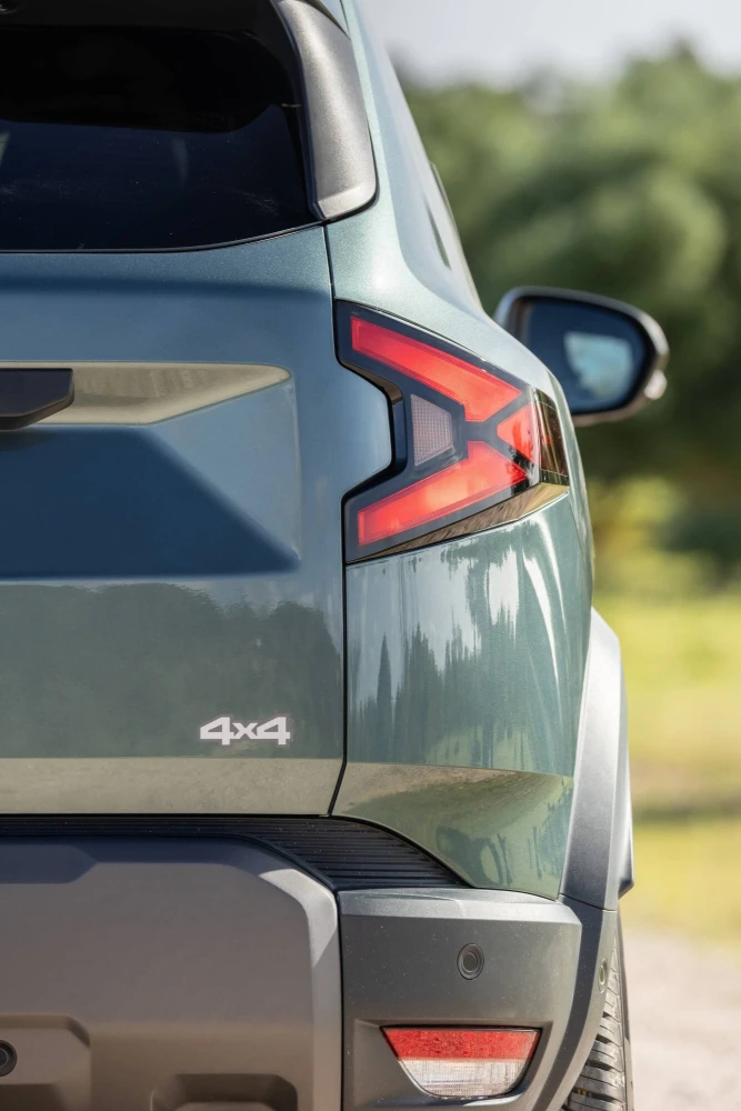all-new-dacia-duster-tce-130-extreme-4215-4-2.jpg?v=0