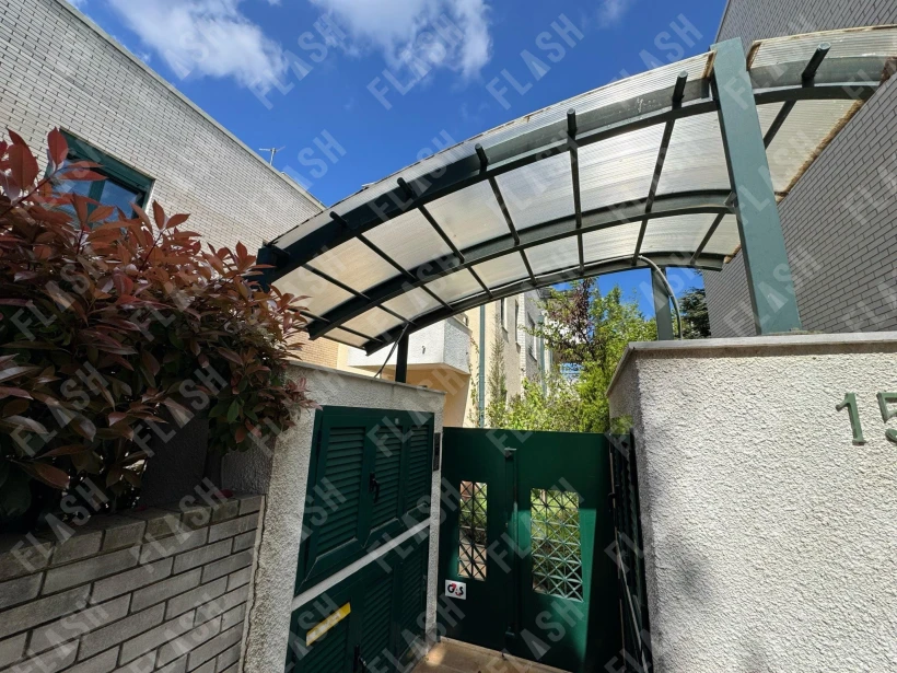 Γιάννης Κέμμος