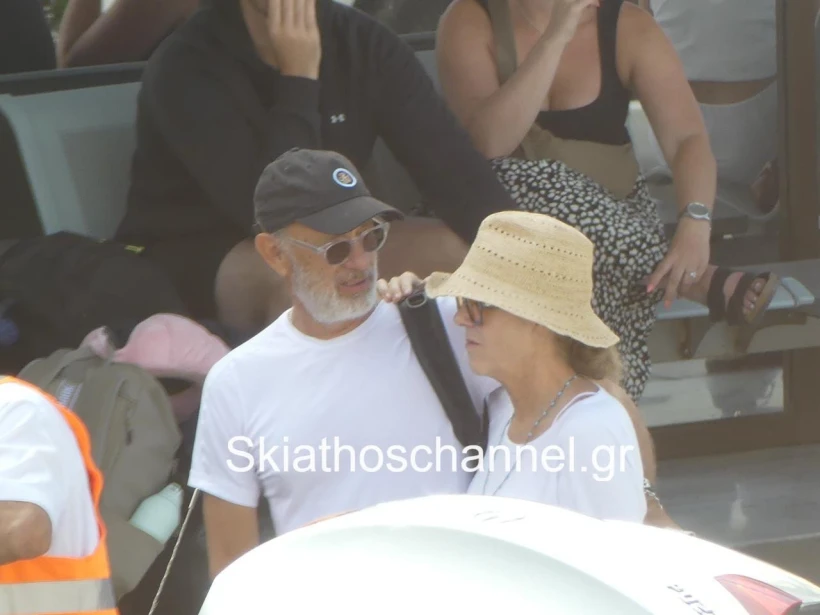 tom-hanks-rita-wilson-skiathos-29.jpg