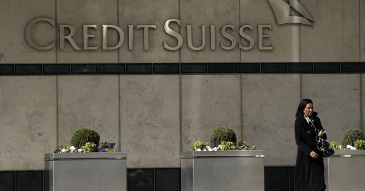 Credit Suisse: Επί ξυρού ακμής - Σταμάτησαν τις συναλλαγές 4 τραπεζικοί κολοσσοί | Flash