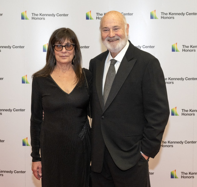 Η στιγμή που ο γιος του Ρομπ Ράινερ, Νικ, συλλαμβάνεται για τη δολοφονία των γονιών του