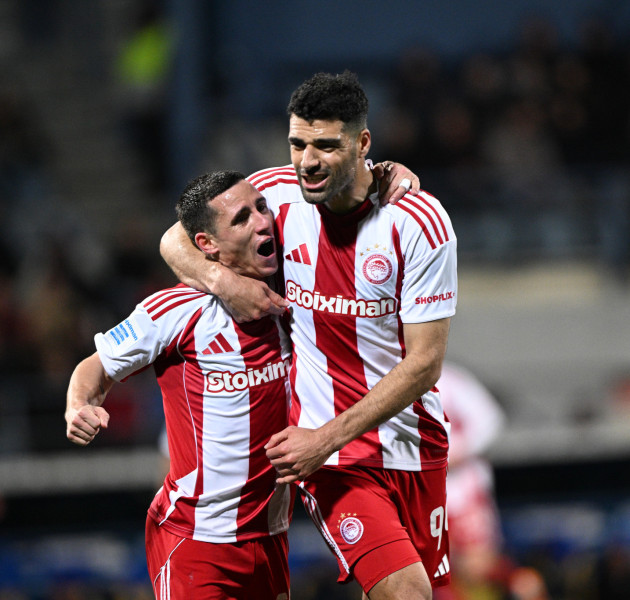 Αστέρας AKTOR - Ολυμπιακός 0-3: «Άλωσε» την Τρίπολη με κεφάτο Ποντένσε και πάτησε κορυφή