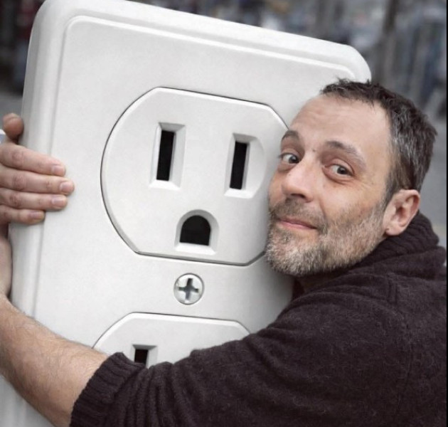 Κορτώ: Η συγκλονιστική εξομολόγηση για την πρώτη απόπειρα αυτοκτονίας «Έχωσα ένα τσιμπιδάκι στην πρίζα»