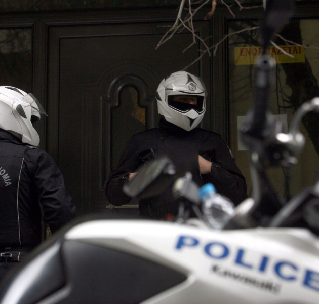 Καρέ-καρέ η δράση διαρρηκτών σε σπίτι στη Νέα Πεντέλη - Νεαρός έζησε στιγμές τρόμου