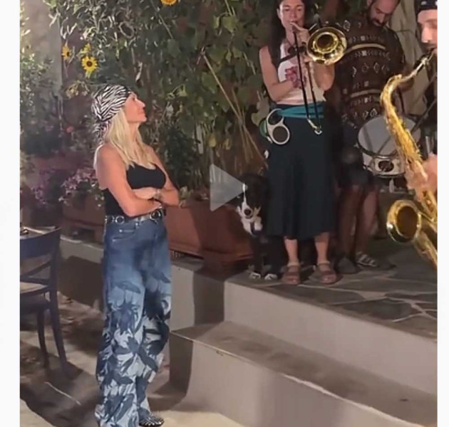 Η Άννα Βίσση άκουσε Τσιτσάνη στο Φισκάρδο και... έκανε πρόταση στην μπάντα