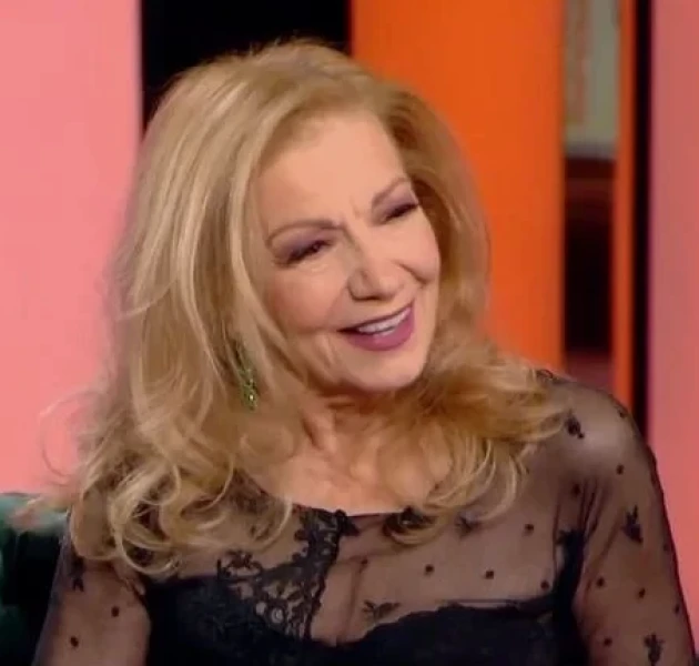 Πέμη Ζούνη: «Βαριόμουν να παίζω τις πιτσιρίκες, ήμουν 36 και επειδή φαινόμουν νεότερη, έπαιζα μικρές»