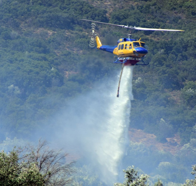 Ιωάννινα: Φωτιά στον Κάμπο Παραμυθιάς - Μήνυμα από το 112 για εκκένωση του Γαλατά