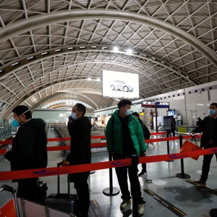 Πεκίνο για κορονοϊό: Απειλεί με αντίποινα - Παράλογοι οι περιορισμοί σε Κινέζους ταξιδιώτες