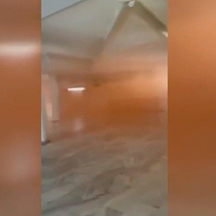Πάτρα ΕΠΑΛ: Σκηνές χάους με καπνογόνα μέσα στο γραφείο καθηγητών και λιποθυμίες - Μαθητές σε νοσοκομείο