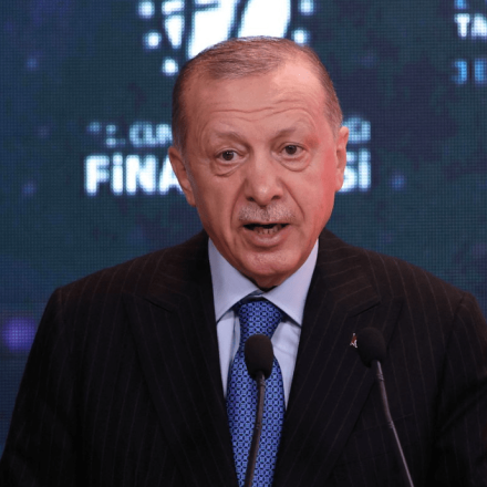 Ελληνοτουρκικά: Προκλητικές δηλώσεις Ερντογάν για το Προσφυγικό