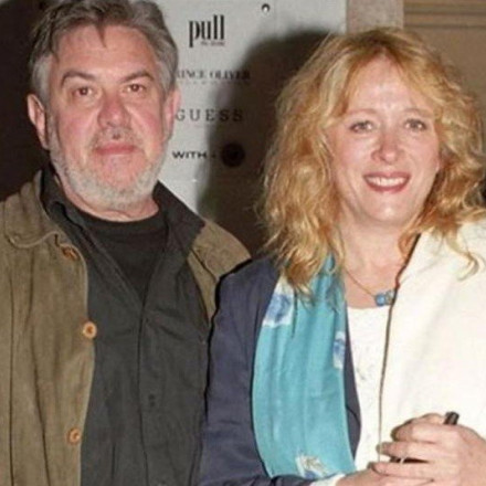 Ερρίκος Ανδρέου: Πέθανε ο γνωστός σκηνοθέτης και σύζυγος της Νόρας Βαλσάμη [vids]