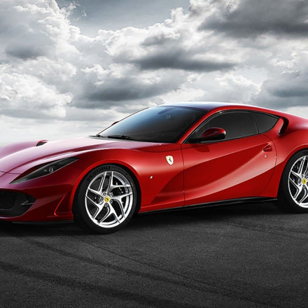 Ferrari: Βάζει ψεύτικο θόρυβο κινητήρα στα ηλεκτρικά της αυτοκίνητα