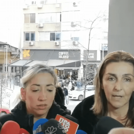 Άλκης Καμπανός: Ξέσπασε η μητέρα του - "Μισή πιθαμή και χτυπούσες τον γιο μου;"