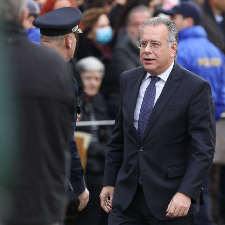 Κηδεία Τέως Βασιλιά Κωνσταντίνου: Και ο Γιώργος Κουμουτσάκος στη Μητρόπολη - Ποιοι άλλοι «γαλάζιοι» βουλευτές θα είναι παρόντες