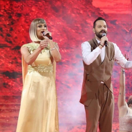 J2US: Νικητές ο Λευτέρης Μητσόπουλος και η Λόλα [vids]