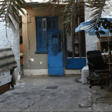 Γυναικοκτονία στη Νίκαια: Για ανθρωποκτονία με δόλο και σε ήρεμη ψυχική κατάσταση διώκεται ο 50χρονος