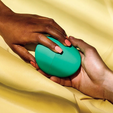 Playboy: Λανσάρει νέα σειρά σεξουαλικών παιχνιδιών και είναι gender-inclusive