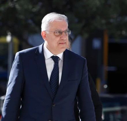 Θεοδωρικάκος: «Τιμή μας να επιστρέψει κάθε χαμένο ευρώ στους πολίτες» Θεοδωρικάκος: «Τιμή μας να επιστρέψει κάθε χαμένο ευρώ στους πολίτες»