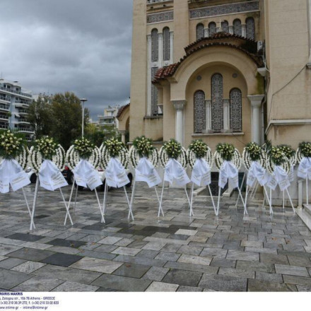 Κηδεία Παναγιώτη Τζένου στην Πάτρα μέσα σε βαρύ πένθος [vids & pics]