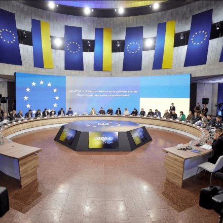 Σύνοδος ΕΕ – Ουκρανίας: Άμεση οικονομική σύνδεση αλλά όχι ένταξη