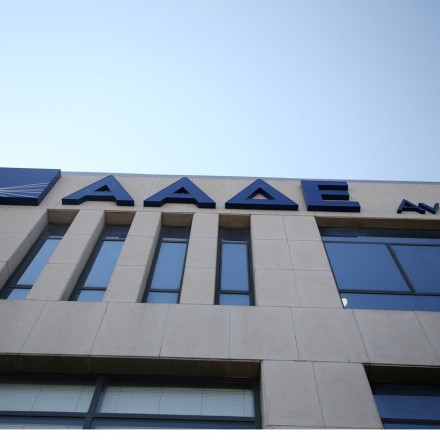 Λαθρεμπόριο: Δορυφόρος θα παρακολουθεί φορτηγά και κοντέινερ – Αναλυτικά το σχέδιο στο Action 24