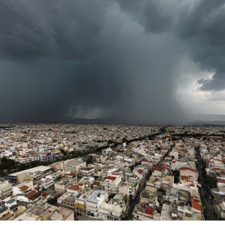 Κακοκαιρία «Daniel»: Ξεκίνησε από τα βόρεια και κατεβαίνει προς τα κάτω – Πότε θα πλήξει την Αττική