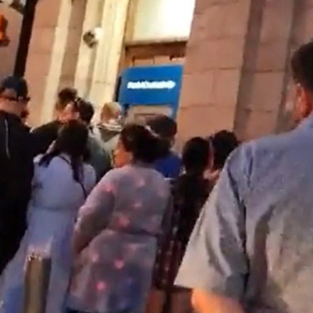 Ιρλανδία: Τα ΑΤΜ έβγαζαν ξαφνικά λεφτά χωρίς υπόλοιπο στον λογαριασμό [vids]