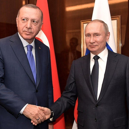 Ερντογάν: Στο Σότσι η συνάντηση με τον Πούτιν για την συμφωνία των σιτηρών