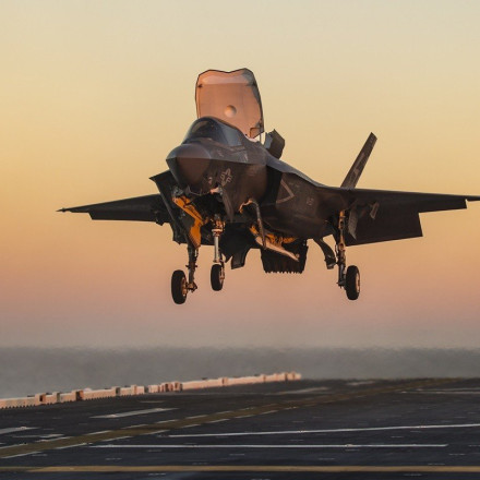 F-35: Η πιλότος που έφερε το μαχητικό στους ουρανούς της Αθήνας