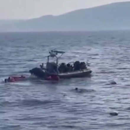 Λέσβος: Βίντεο από την διάσωση 24 μεταναστών – Αρνήθηκε να τους παραλάβει η τουρκική ακτοφυλακή