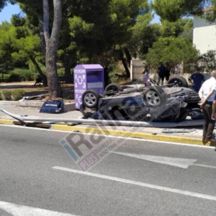 Ραφήνα: Τροχαίο στη Λεωφόρο Μαραθώνος – Νεκρός ένας υποπλοίαρχος και σοβαρά τραυματίας ναύτης του Πολεμικού Ναυτικού