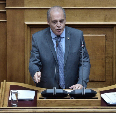 Βελόπουλος: Τα λιμάνια, τα αεροδρόμια και οι δρόμοι πρέπει να είναι κρατικά