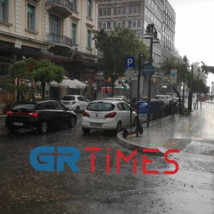 Ισχυρή καταιγίδα στη Θεσσαλονίκη 