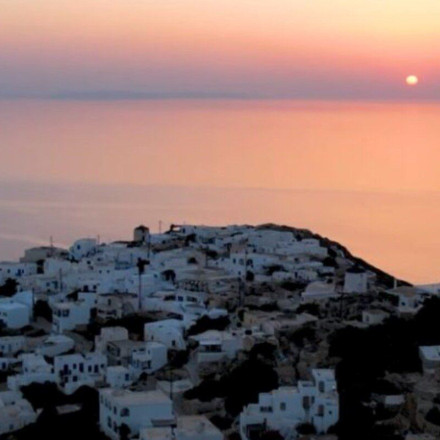 Μια βόλτα σε μία από τις ομορφότερες Χώρες της νησιωτικής Ελλάδας {vid}