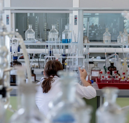Τεχνητή νοημοσύνη: Ερευνητές έφτιαξαν από το μηδέν ιούς που σκοτώνουν βακτήρια Τεχνητή νοημοσύνη: Ερευνητές έφτιαξαν από το μηδέν ιούς που σκοτώνουν βακτήρια