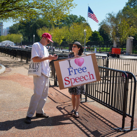 Τζίμι Κίμελ: Ο Τραμπ αλλάζει το τοπίο των μέσων ενημέρωσης στις ΗΠΑ - Ποιος θα είναι ο επόμενος;