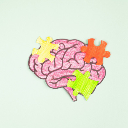 Μπορεί ένα παζλ να κρατήσει το μυαλό μας σε «φόρμα» και την άνοια μακριά; Η επιστήμη απαντά